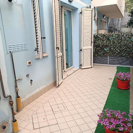Residence Blu Marine Ріміні Екстер'єр фото