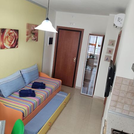 Residence Blu Marine Ріміні Екстер'єр фото