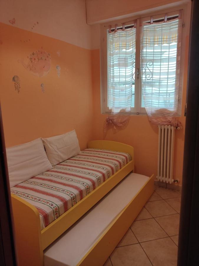 Residence Blu Marine Ріміні Екстер'єр фото