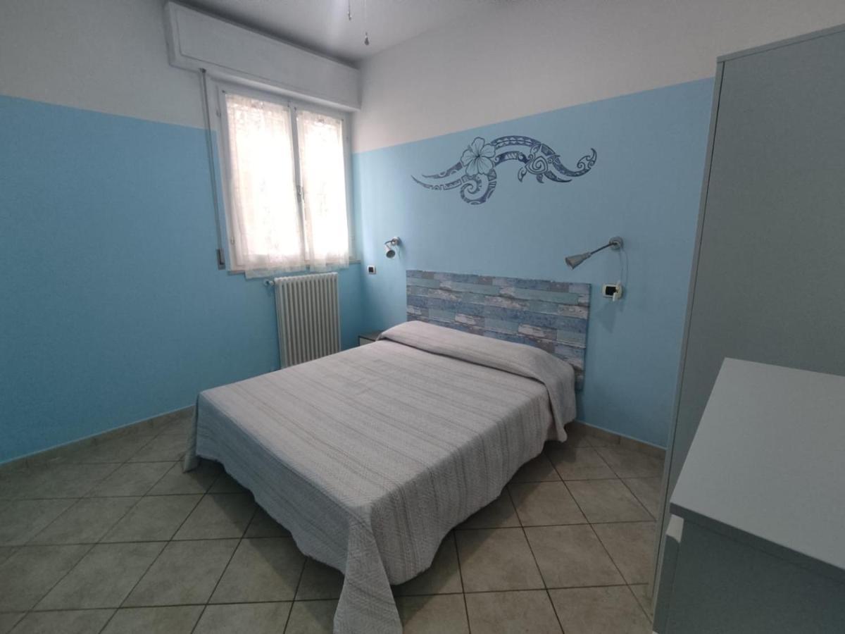 Residence Blu Marine Ріміні Екстер'єр фото