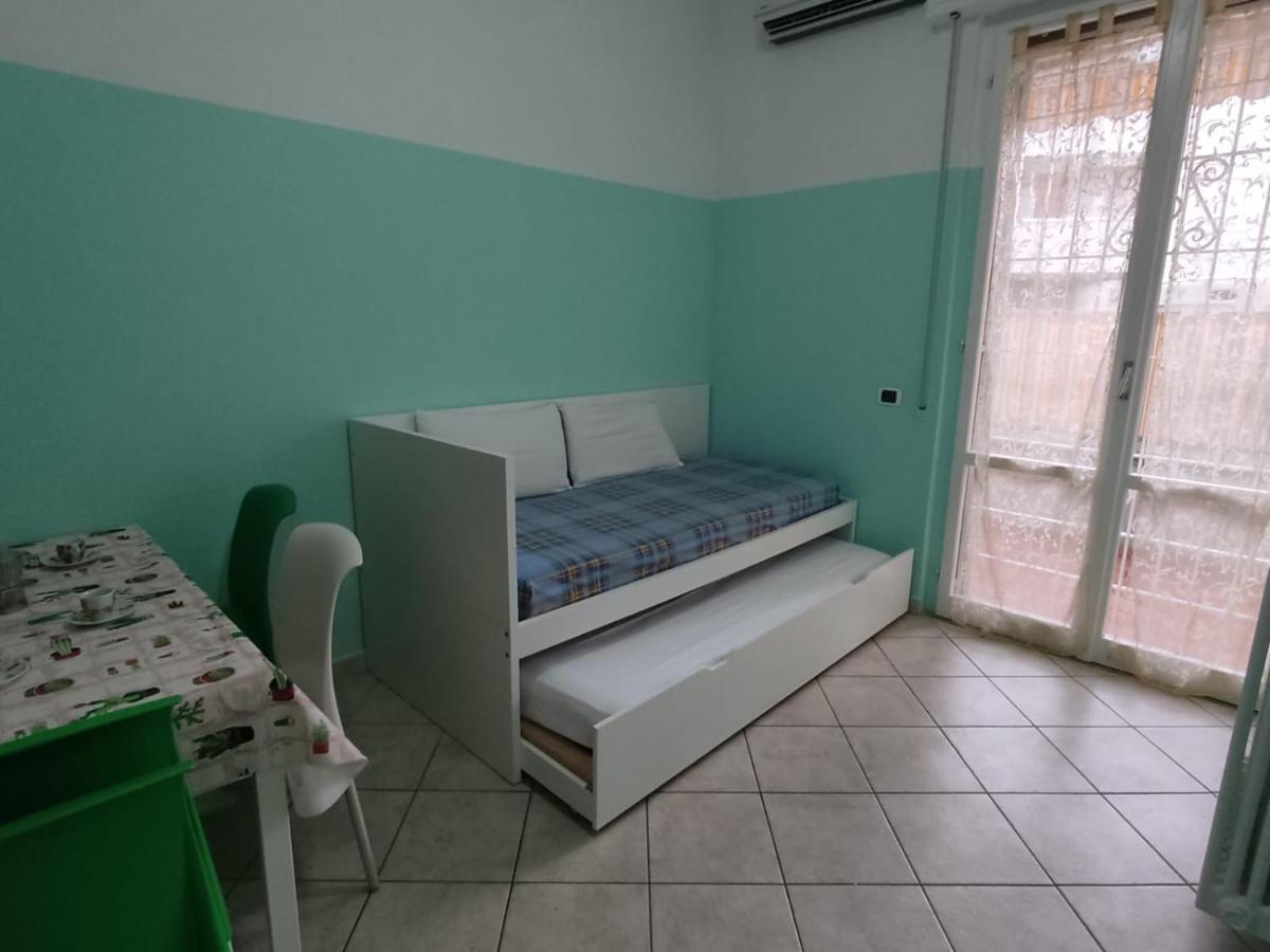 Residence Blu Marine Ріміні Екстер'єр фото