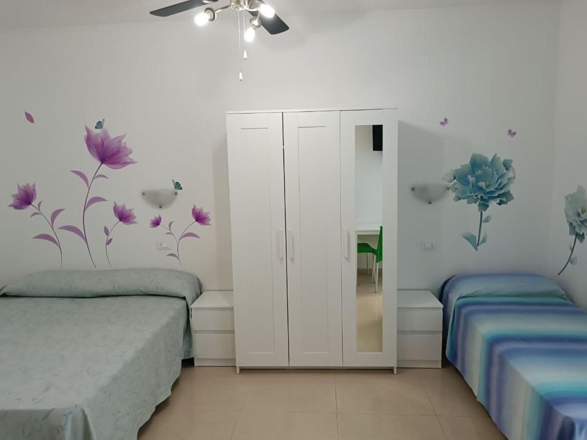 Residence Blu Marine Ріміні Екстер'єр фото