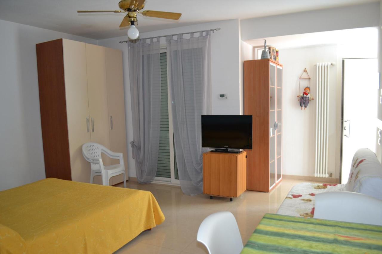 Residence Blu Marine Ріміні Екстер'єр фото