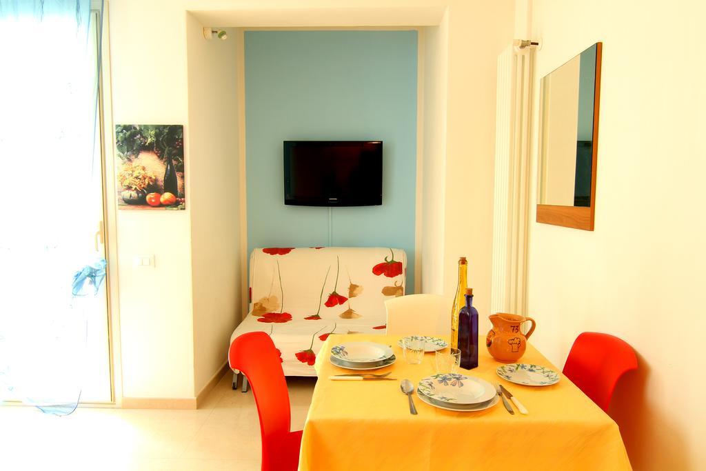 Residence Blu Marine Ріміні Номер фото