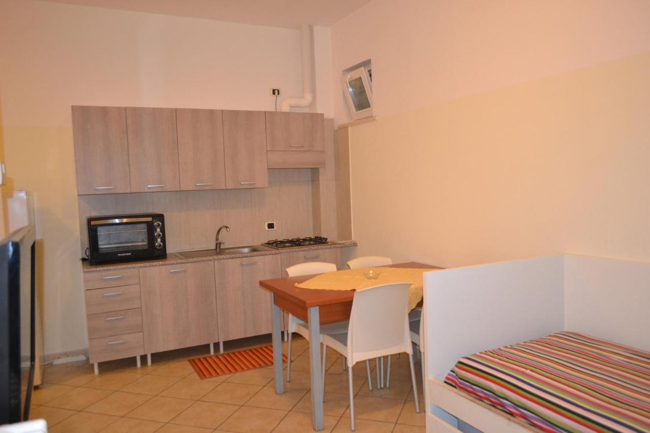 Residence Blu Marine Ріміні Екстер'єр фото