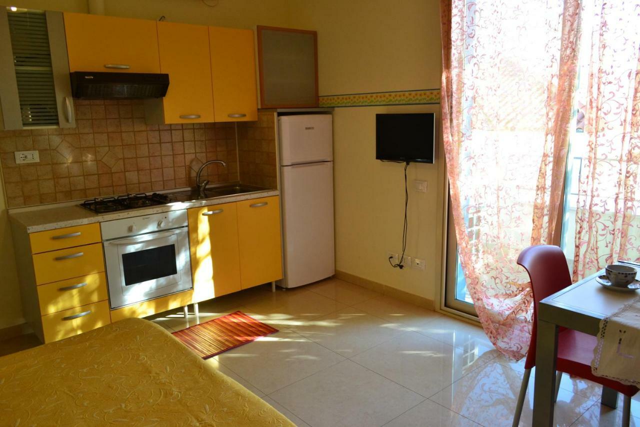 Residence Blu Marine Ріміні Екстер'єр фото
